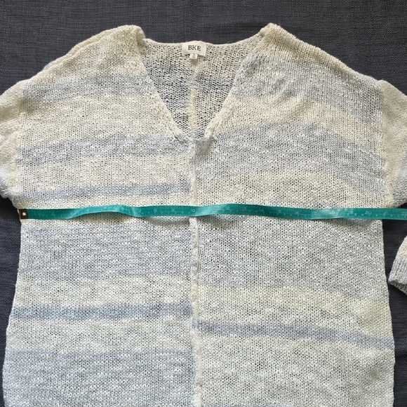 BKE Black and Cream Knit Sweater - Picture 11 of 12